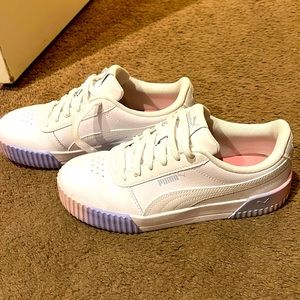 Puma sneakers 7.5